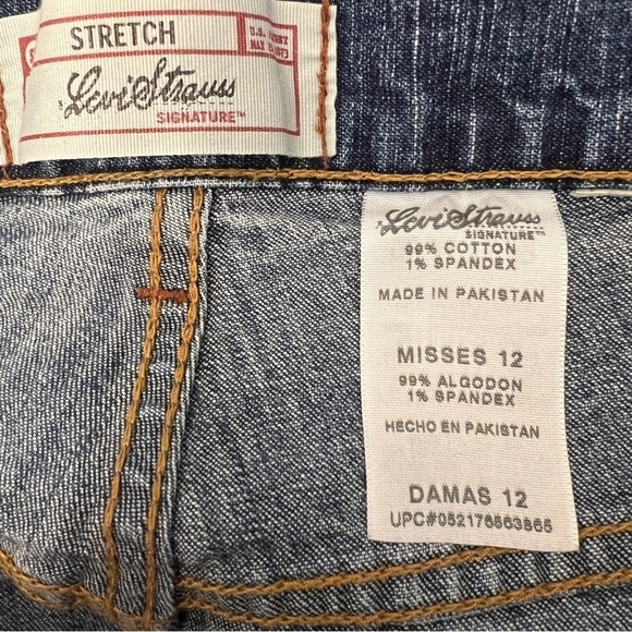 Levi's Women's Size 12 Signature Stretch Cropped Jeans Medium Wash - Picture 5 of 9